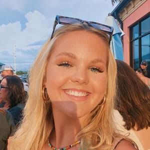 Meet your Posher, Carley